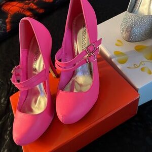 Brand new Pink Heels